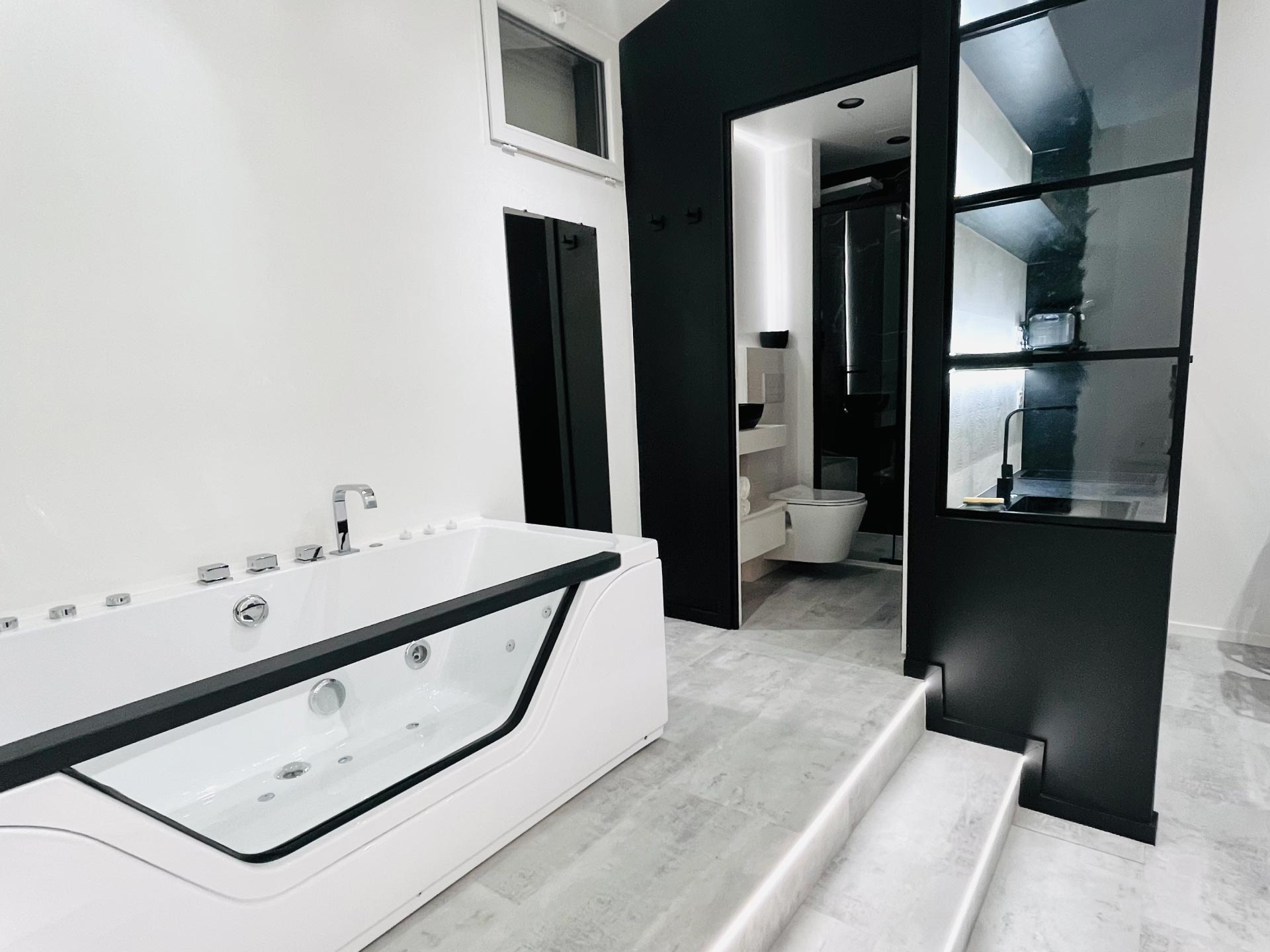 baignoire-spa-chambre-hotel-montpellier