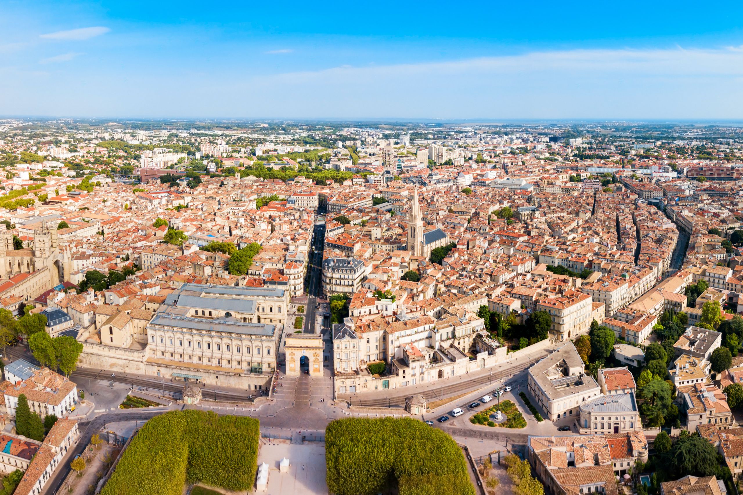 Montpellier sans voiture le guide 100 % piétons, trams & vélos Montpellier sans voiture : le guide 100 % piétons, trams & vélos